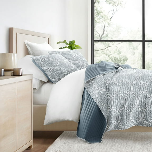 Ultra Soft Lightweight Quilt Sets in Scalloped Dusk Blue for King/Cal-King Bedding by Comfort Canopy