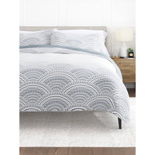 Comfort Canopy 3 Piece Dusk Blue Reversible Scallop Stitched Quilt