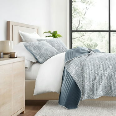Ultra Soft Lightweight Quilt Sets in Scalloped Dusk Blue for Twin/TwinXL Bedding by Comfort Canopy