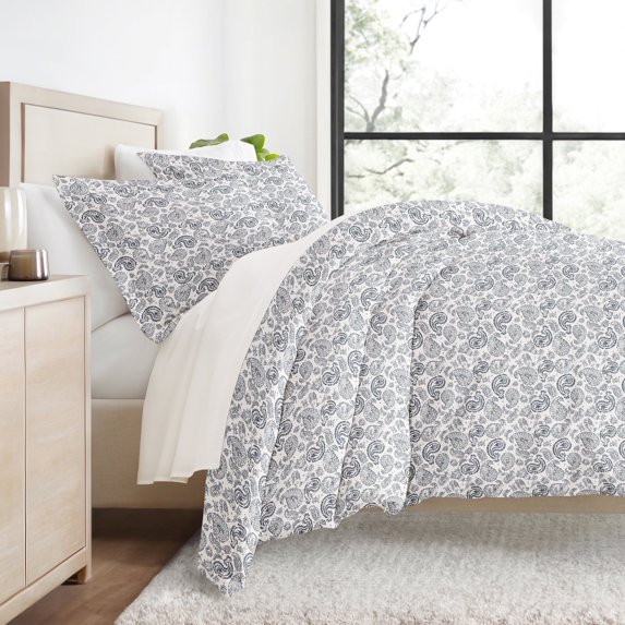 Duvet Cover Set - Ultra Soft & Breathable - Navy Classic Essentials for King Size Bedding by Comfort Canopy