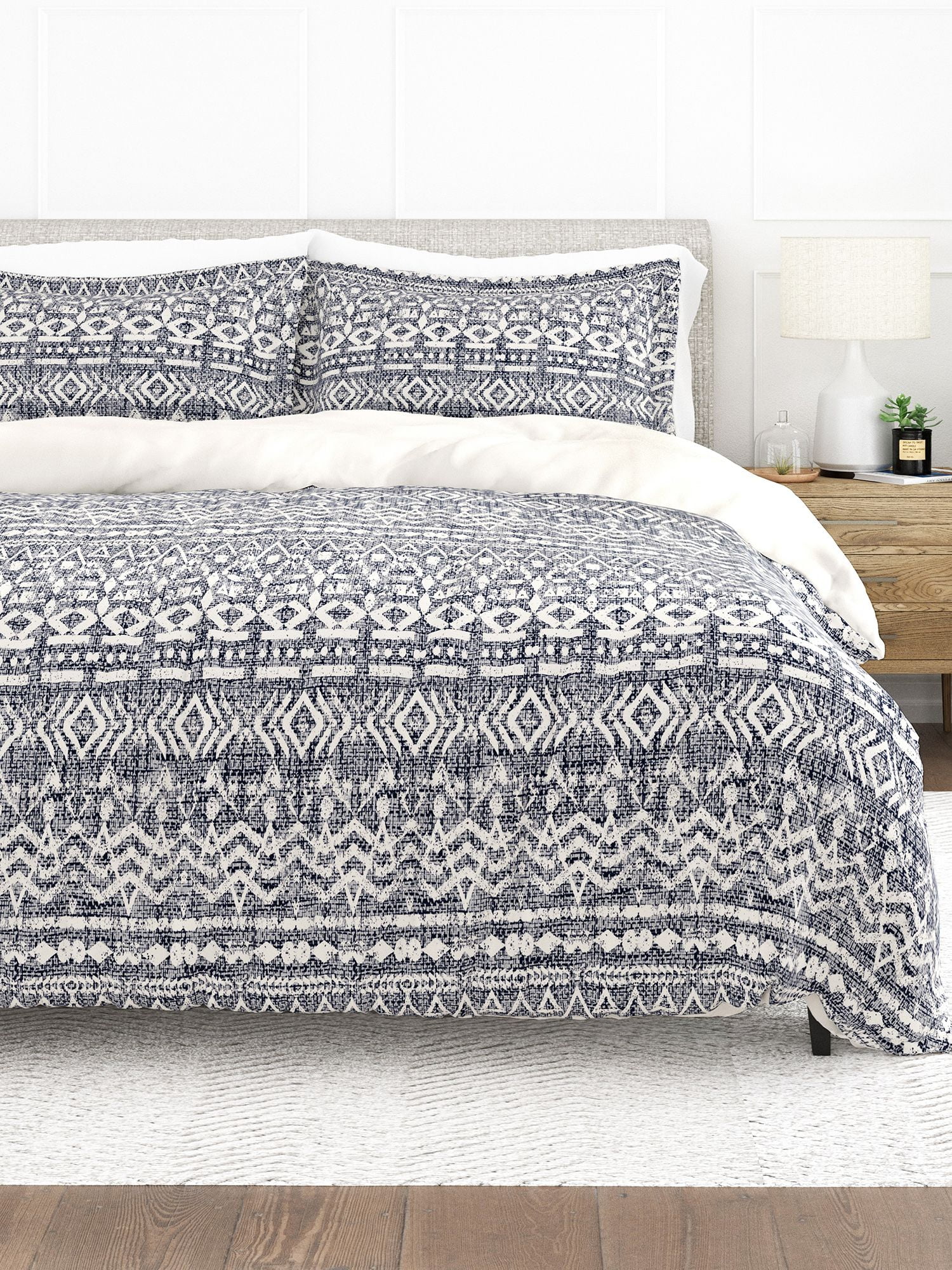 Navy and White Geometric Print King/CalKing Duvet Cover Set