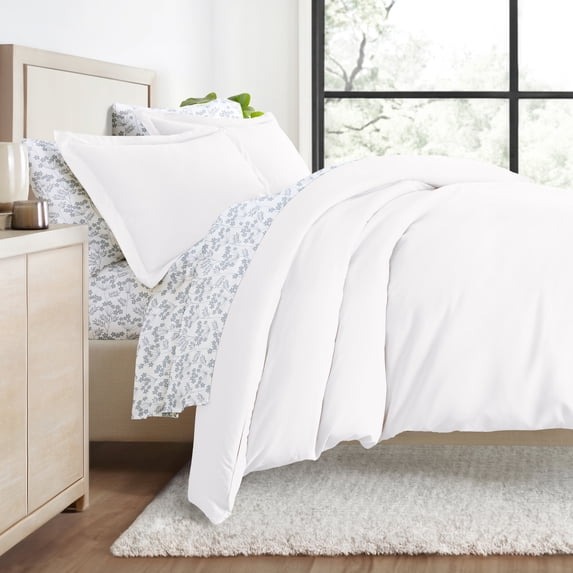 Comfort Canopy - California King Bedding Bundle, Solid Duvet Cover Set, White Comforter and Patterned Sheet Set