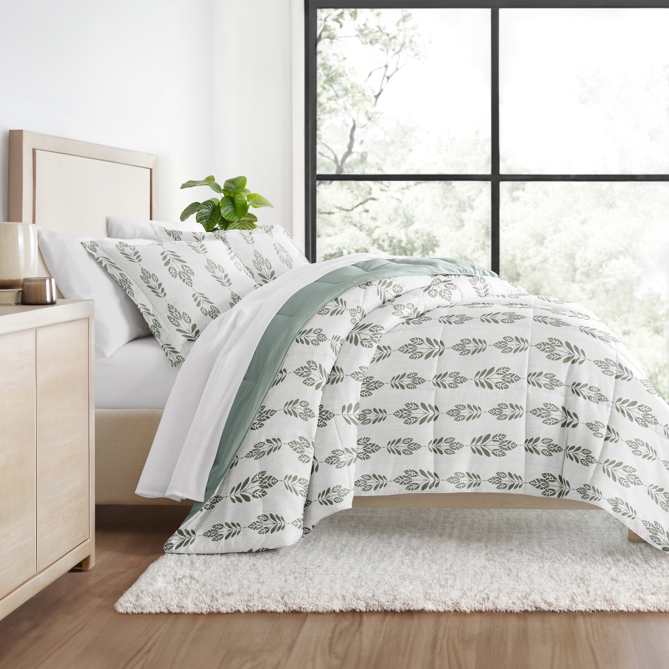 All Season Ultra Soft Comforter Set Lightweight Bedding in Folk Leaves for Twin/Twin XL Size by Comfort Canopy