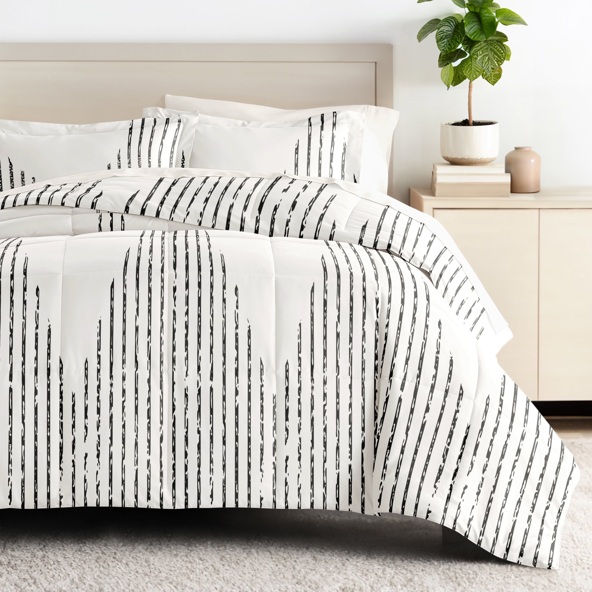 Comfort Canopy - King Bedding Bundle, Patterned Microfiber Comforter and Solid Sheet Set in Diamond Stripe Gray