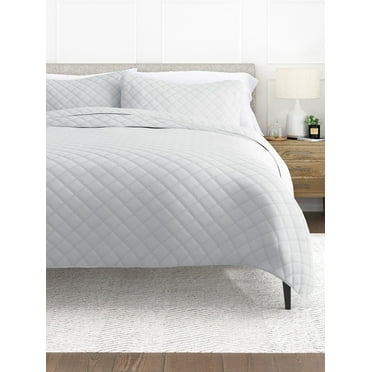 Comfort Canopy - Light Gray All Season Diamond Stitched Quilt Coverlet for Queen Size Beds