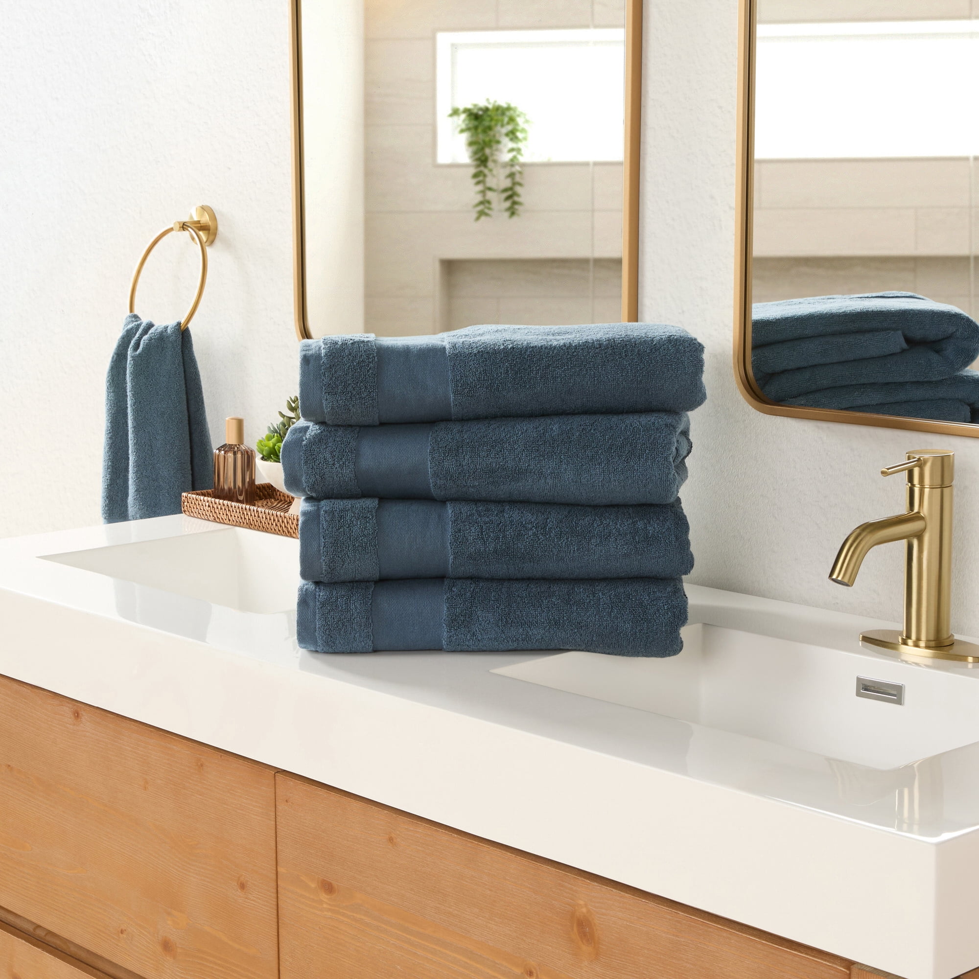 Luxury Hotel 4-Piece Bath Towel Set in Navy - Soft and Absorbent for Quick Drying by Comfort Canopy