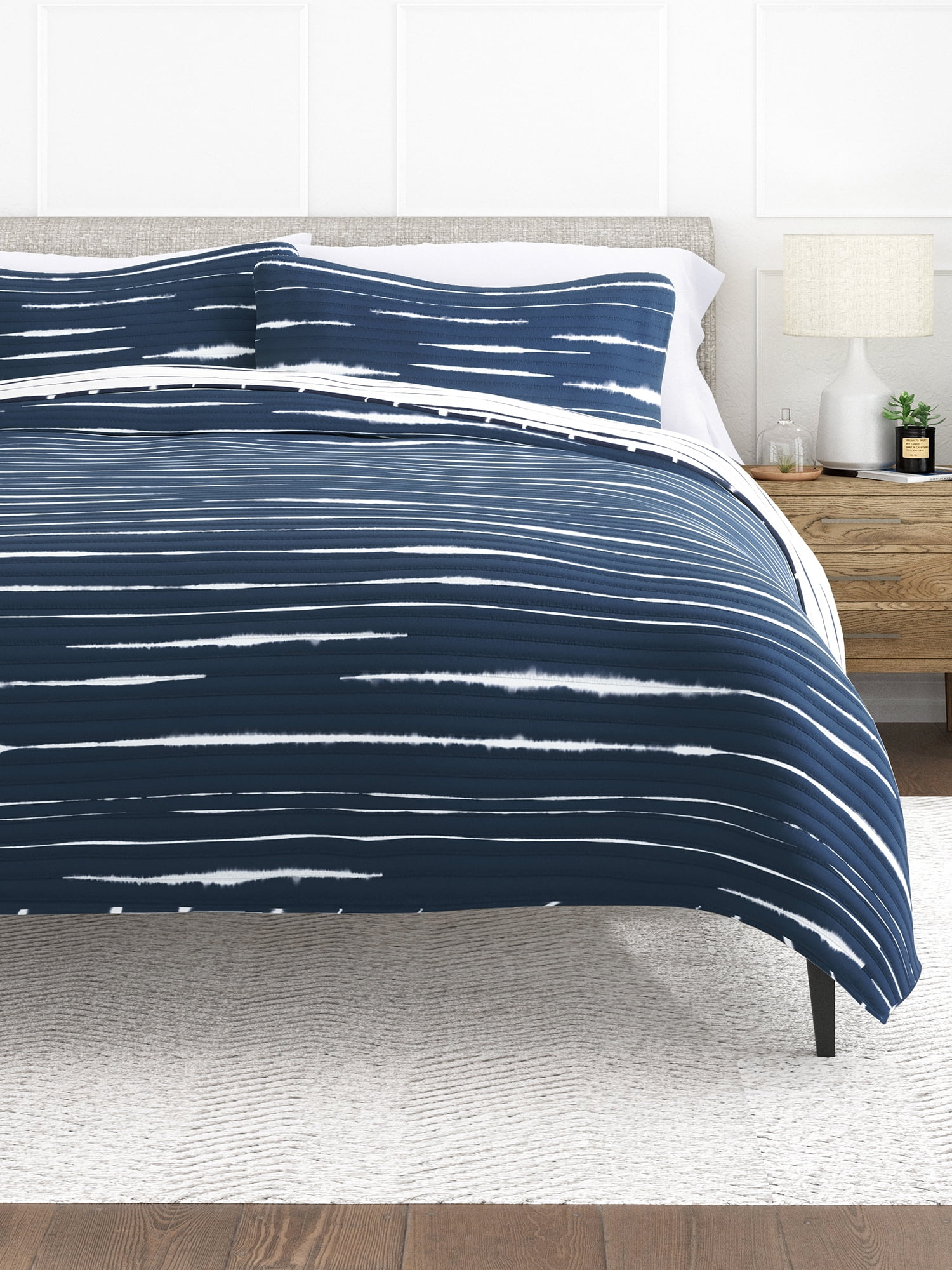 Comfort Canopy Navy Reversible Horizon Patterned Stitched Quilt