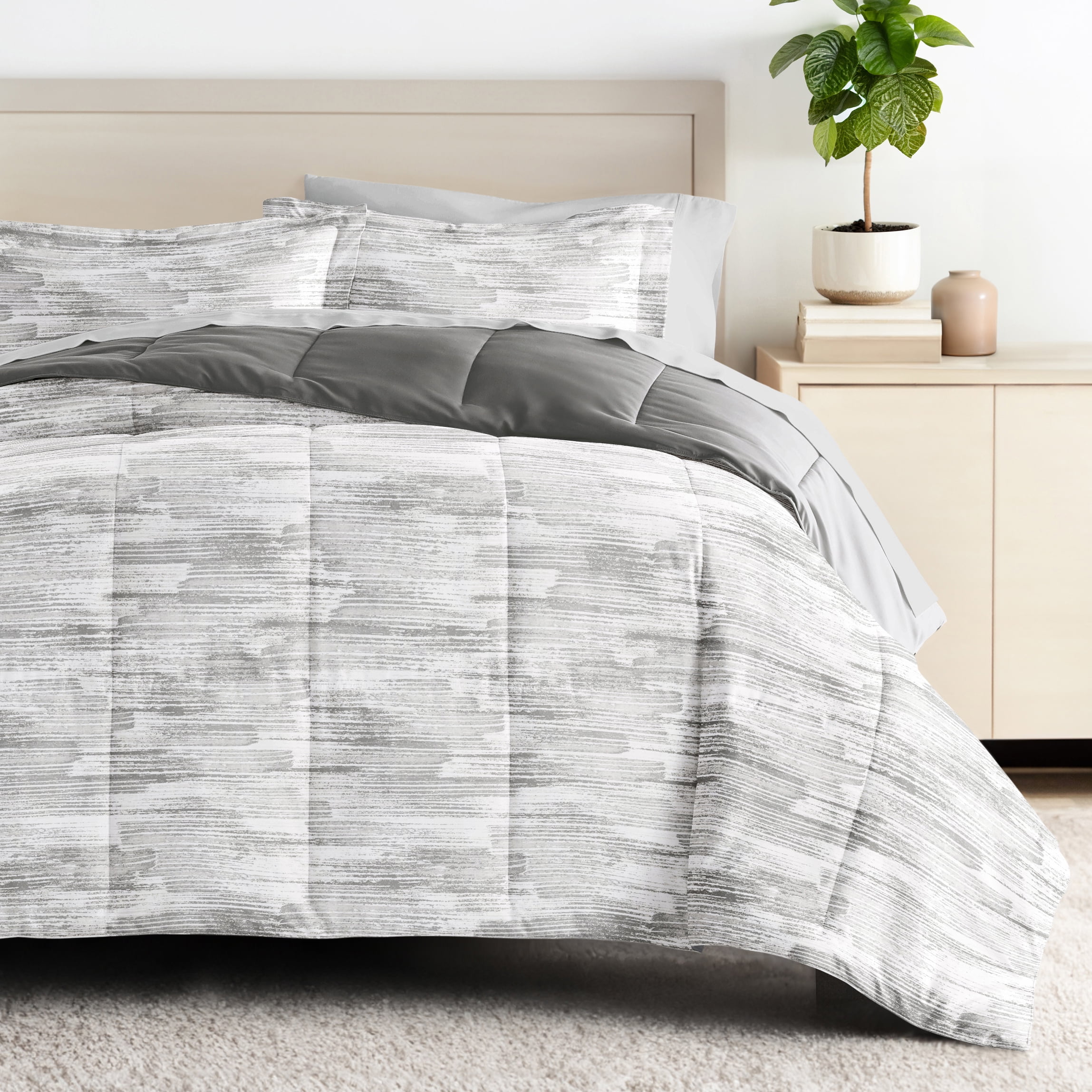 Gray / Textured Stripe