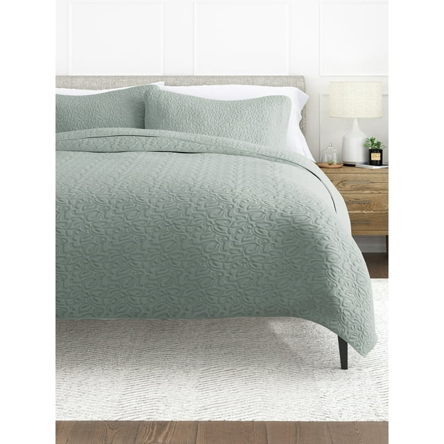 Comfort Canopy Ultra Soft 3 Piece Stitch Quilt Adult Bedding Set with Shams Eucalyptus
