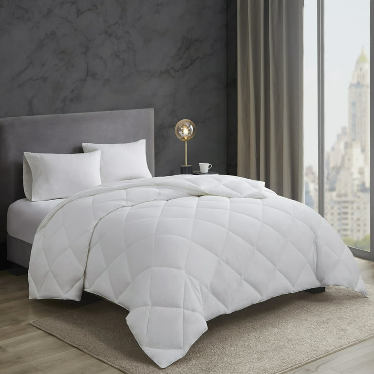 Comfort Classics 3M Thinsulate Down Alternative Comforter, Level 3 - Full/ Queen 