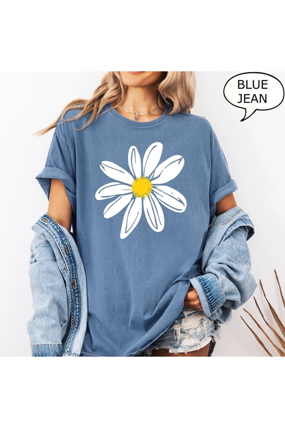Comfort Colors® Daisy T-Shirt, Daisy Flower Shirt, Summer Shirt, Floral Shirt, Gift For Woman, Daisy Lover Gift