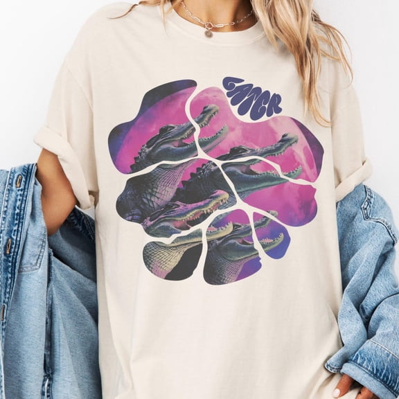 Comfort Colors® Later Alligator Psychedelic Gator Graphic T-Shirt, Trippy Retro Alligator Tee, Vaporwave Swampcore Shirt, Groovy Animal Art,Ivory Color,Size L