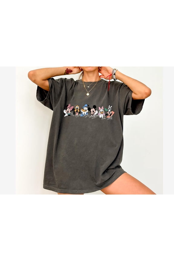 Comfort Colors Mickey and Friends Signatures T-Shirt, Disney World, Disneyland, Mickey and Co Disney Shirt Magical Kingdom,Pepper color,size XL