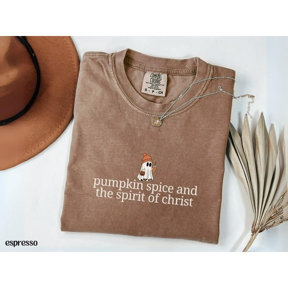 Comfort Colors Pumpkin Spice and Faith Fall T-Shirt – Cute Christian Ghost Autumn Shirt for Women