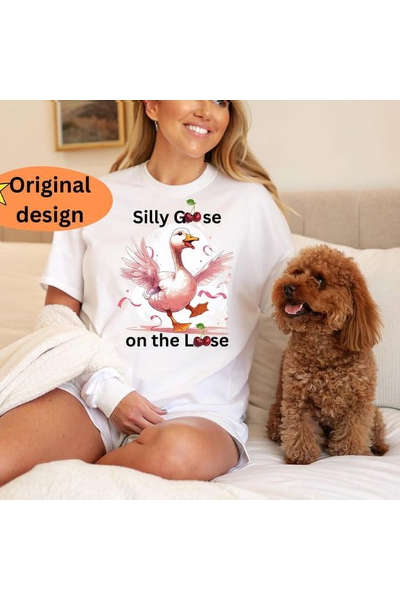 Comfort Colors Silly Goose shirt, Vintage Soft Tee Custom Silly Goose Tee Cool Graphic Tee Goose on the Loose Distressed Beach Mom Gifts