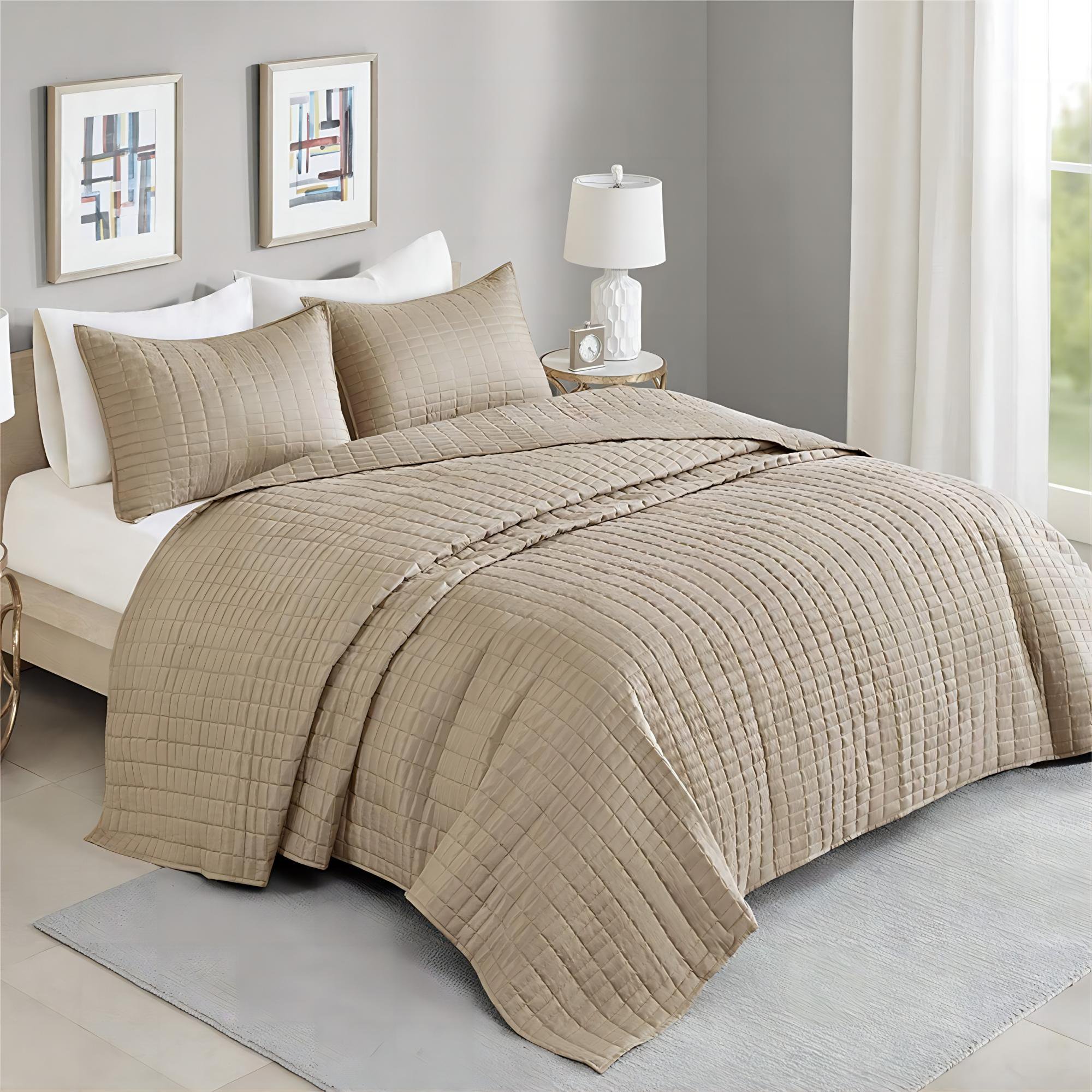 Comfort Spaces Oversized Queen Bedspread Set 3-Pieces Double Sided  Stitching Lightweight Summer Quilt, Taupe (102W x 118) - Walmart.com