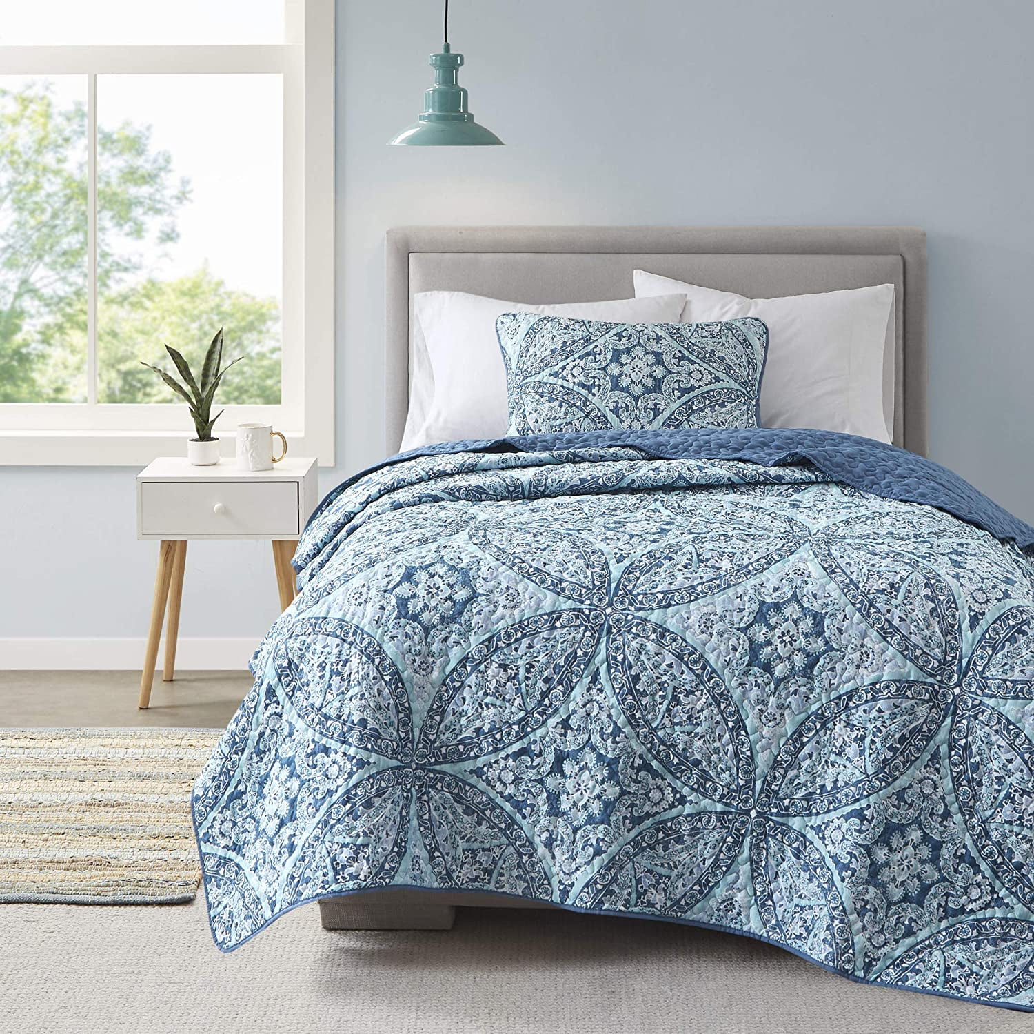 Gloria Damask Aqua Twin Reversible Microfiber Quilt Set