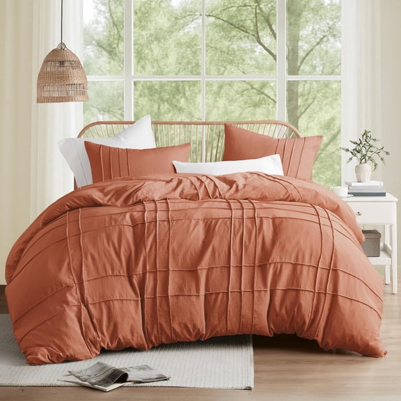 Comfort Spaces Walker Soft Washed Pleated Comforter Set, Clay, Queen Size, Pre-Washed Microfiber, All Season Lightweight Fill, Includes 2 Standard Shams, AM10-0393