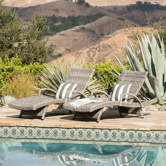 Comfortable Grey Chaise Lounge - Ideal For Year-round Use In Versatile Outdoor Lounging Chair All Seasons