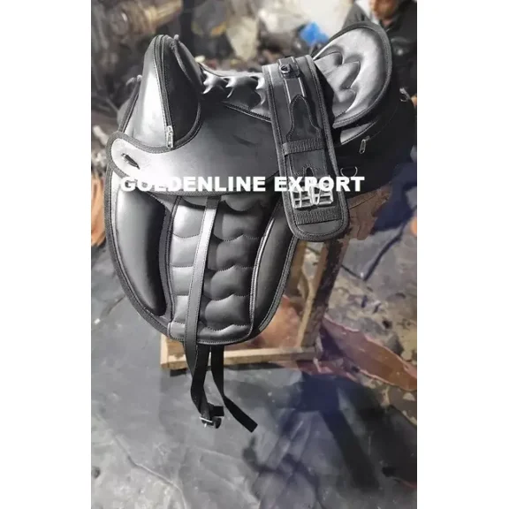 Comfortable Synthetic Treeless Saddle - Lightweight, Flexible & Horse-Friendly