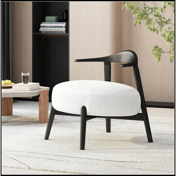 Comfortable seat, solid base, accent chair