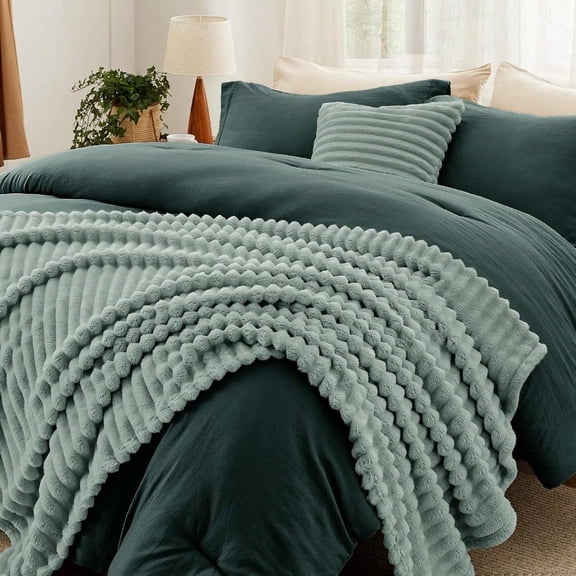 Comforter King Size 5 Pieces - King Size Comforter Set with Fleece Throw Blanket and Decorative Pillow Lightweiget Bedding Comforter Sets All Season Bedding Sets Emerald Green
