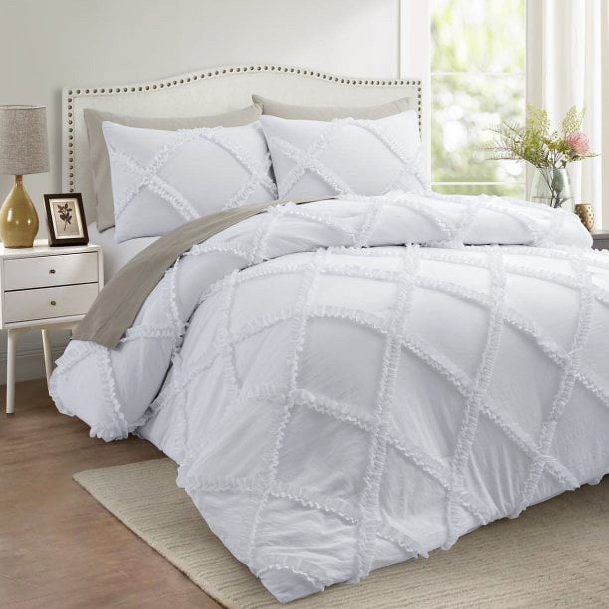 Comforter Set Queen Size Bedding – 3 Piece Farmhouse Bedding Set Ruffle & Lightweight Comforter and Pillow Case Vintage Bedding for Bedroom as Home Bed set Boho Chic Comforter for Luxury Comfort