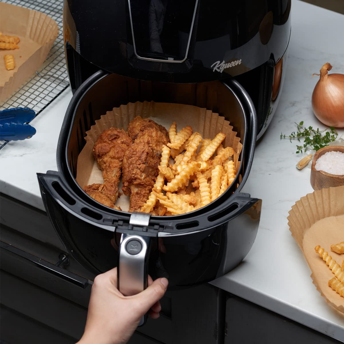 GUSTO 8" Air Fryer Liners Disposable Parchment Paper Square, 125-Pack