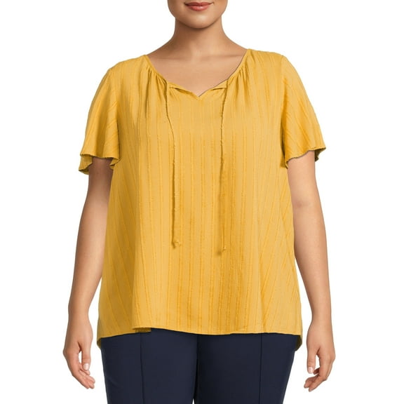 Como Blu Women's Plus Size Textured Eyelash Top with Short Sleeves