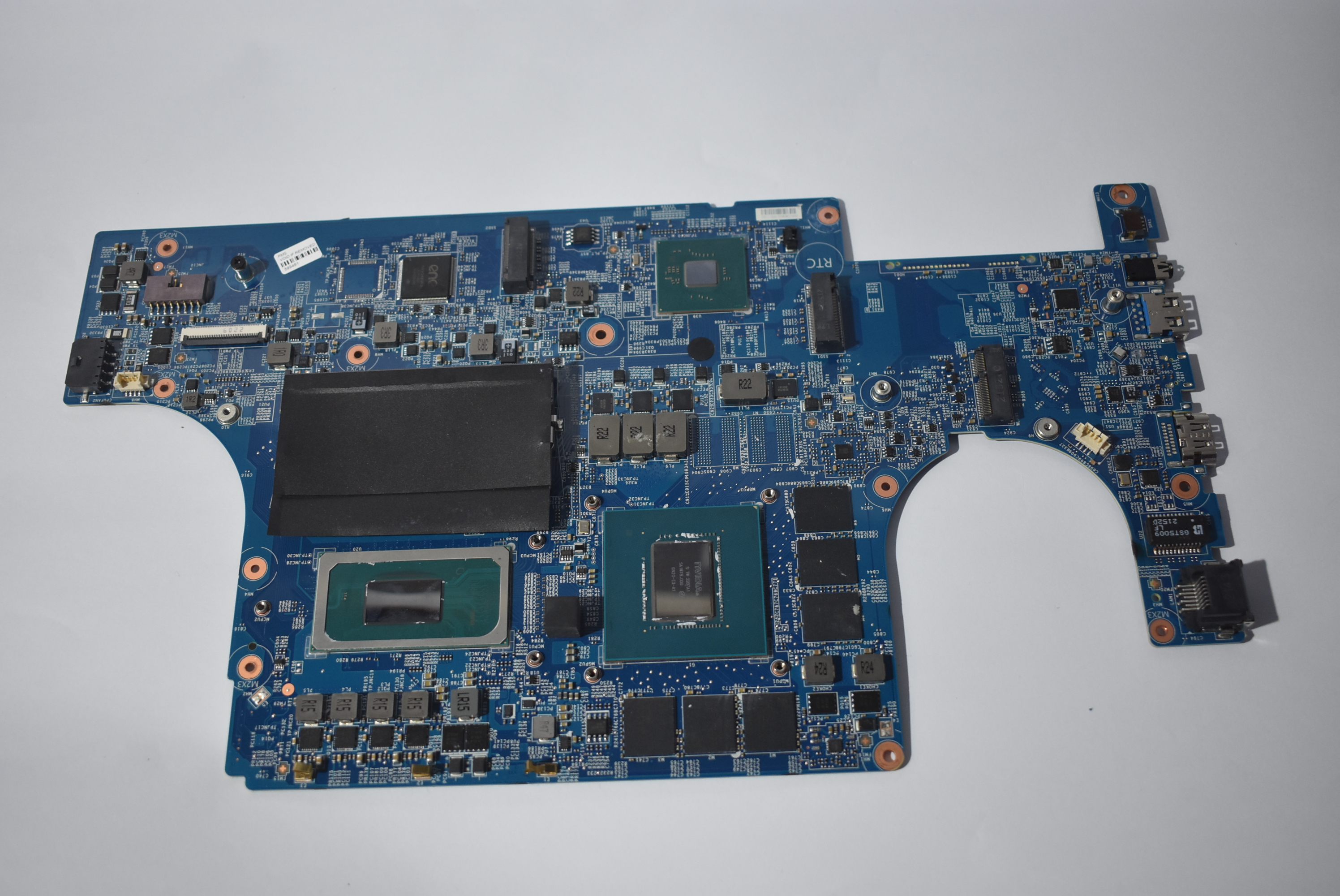 Carte Mère MSI MS-17K41 – Intel I7-12700H, RTX 2080 (open Box)