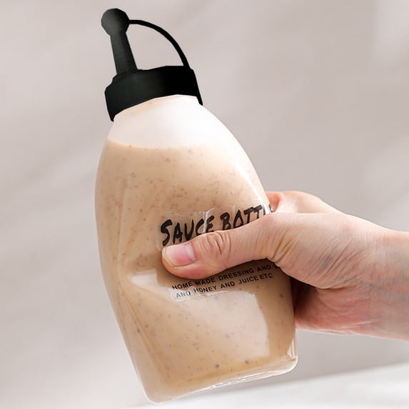 Condiment Bottle Squeeze Bottle - Flip-Top Dispenser, Food-Grade Plastic, Hygienic Design for Sauces Oils Icing, Easy-Clean Translucent Container