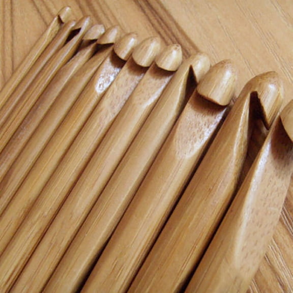 Conditiclusy 12Pcs Bamboo Wooden Handle Crochet Hooks 3mm-10mm Knit Needle Yarn Handcraft