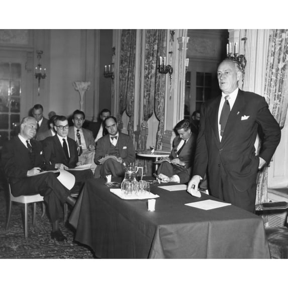 Conrad Hilton History (24 x 18)