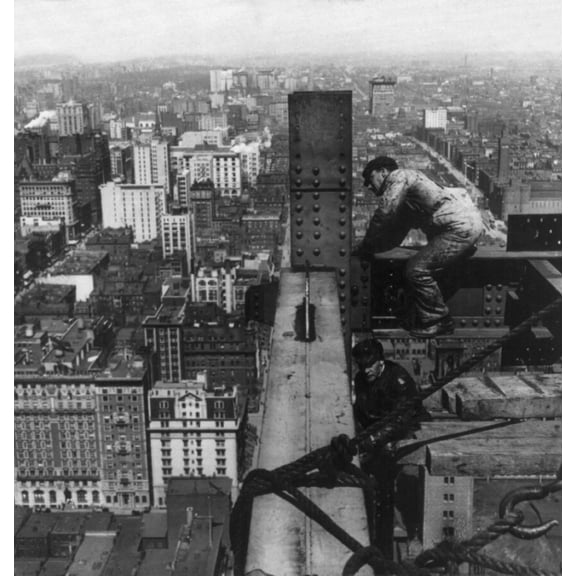 Construction Workers On The Steel Beams Of The Metropolitan Tower Over Fifth Avenue. To The North (At Upper Left) Are New York City'S Central Park And Palisades Of The Hudson River. 1908. History (18