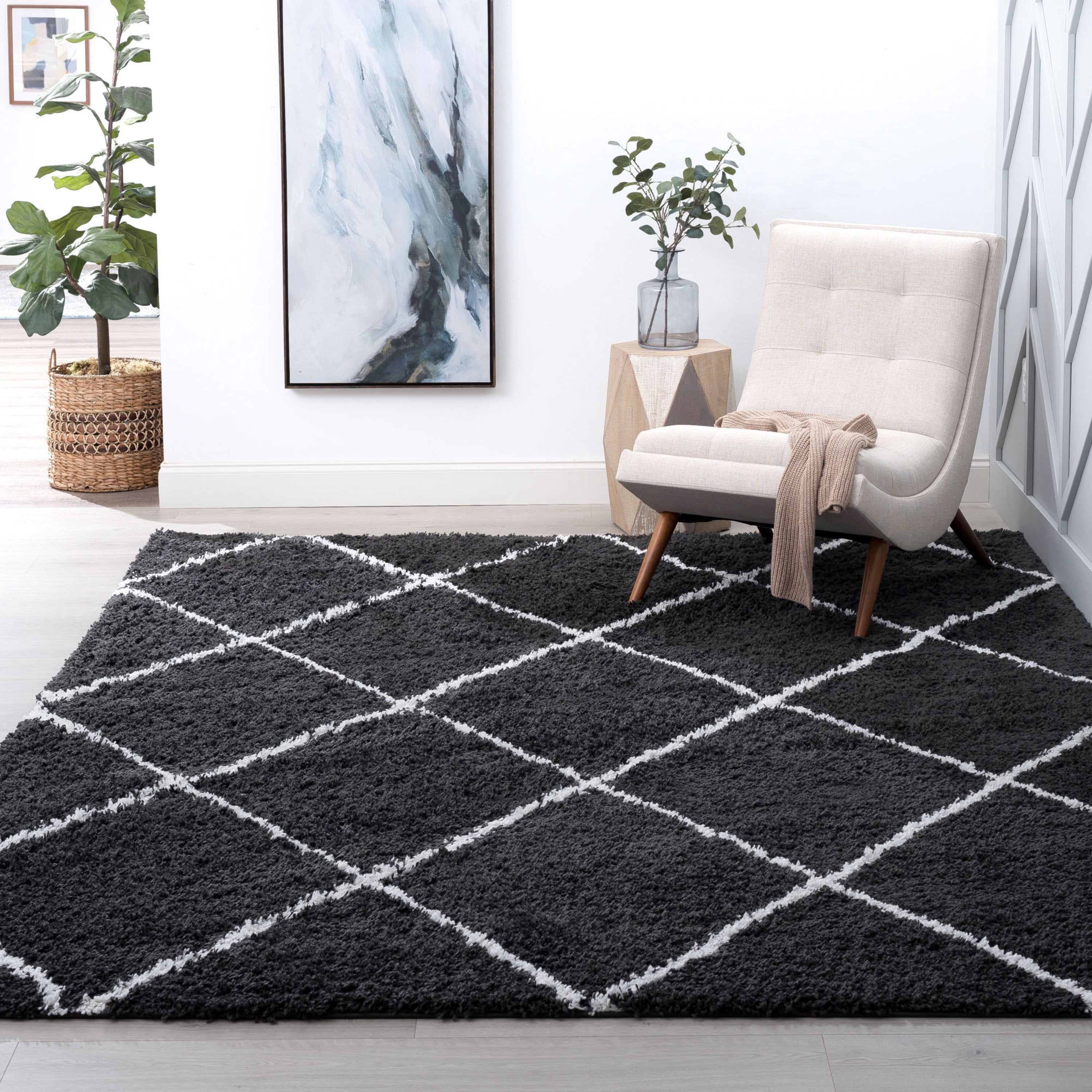 Jersey Shag Contemporary Diamond Dark Gray and White Polypropylene Indoor Area Rug, 8'x10' Rectangle
