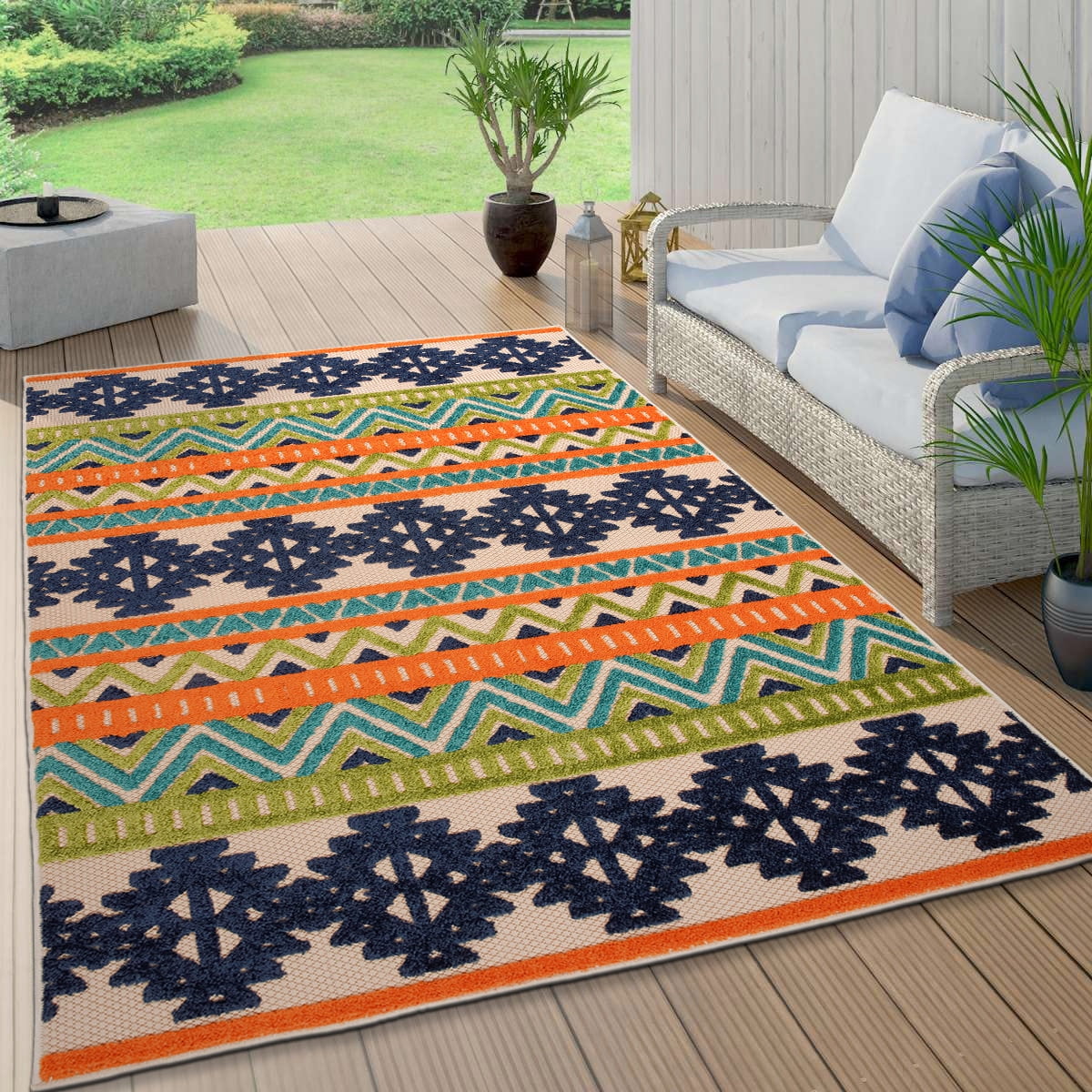 Contemporary Geometric Bohemian Indoor/Outdoor Multi 5' x 7' Area Rug ...