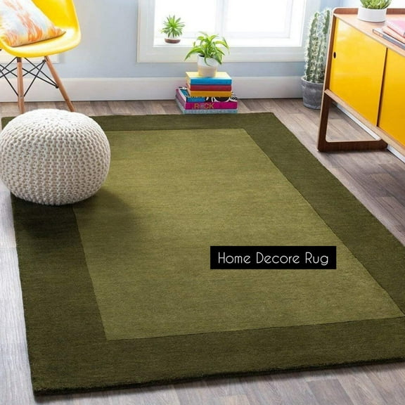 Contemporary Solid Bordered Rug – 5x7 – Neutral Green Center with Dark Green Border