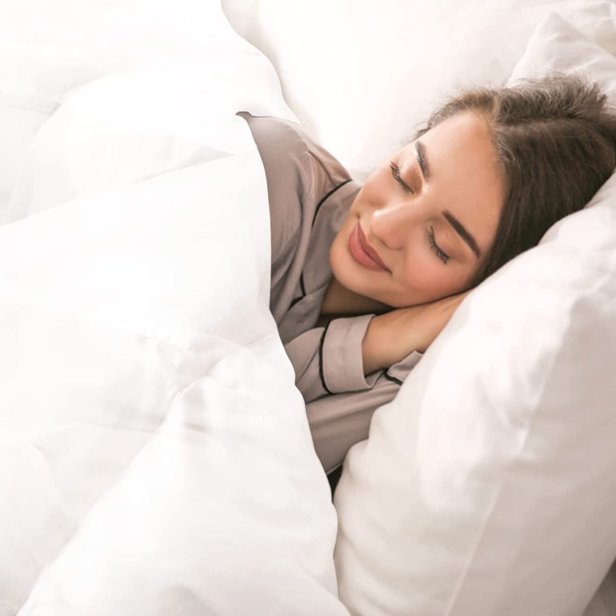 Full Size White Cotton Sateen Goose Down Comforter