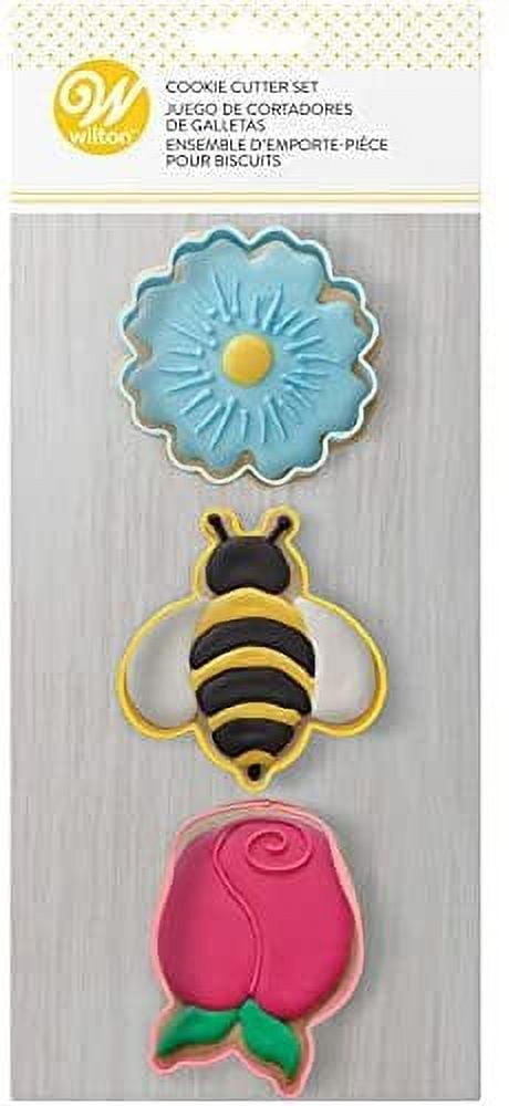 Wilton flower top cookie cutter