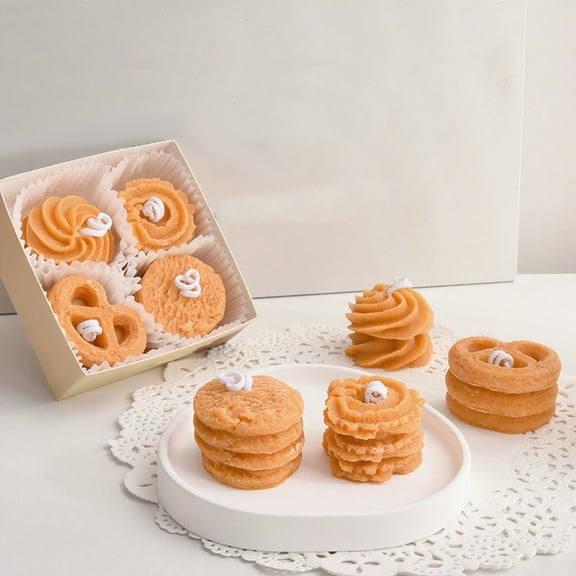 Cookie Scented Candle Gift Set of 2, Cookies Shape Aromatherapy Candle in Gift Box, Valentine's Day Present for Friends, Handmade Home Decor with Sweet Aroma
