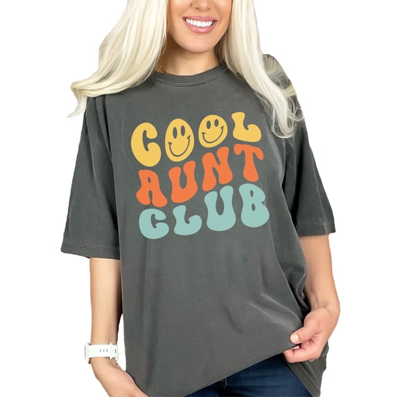 Cool Aunt Club, Association of Aunties Themed, Groovy Retro Wavy Text, Pepper Comfort Colors T-Shirt, Medium