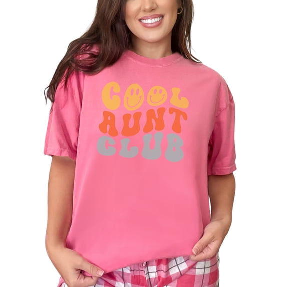 Cool Aunt Club, Organization Name for Aunties, Groovy Retro Wavy Text, Crunchberry Comfort Colors T-Shirt, Small