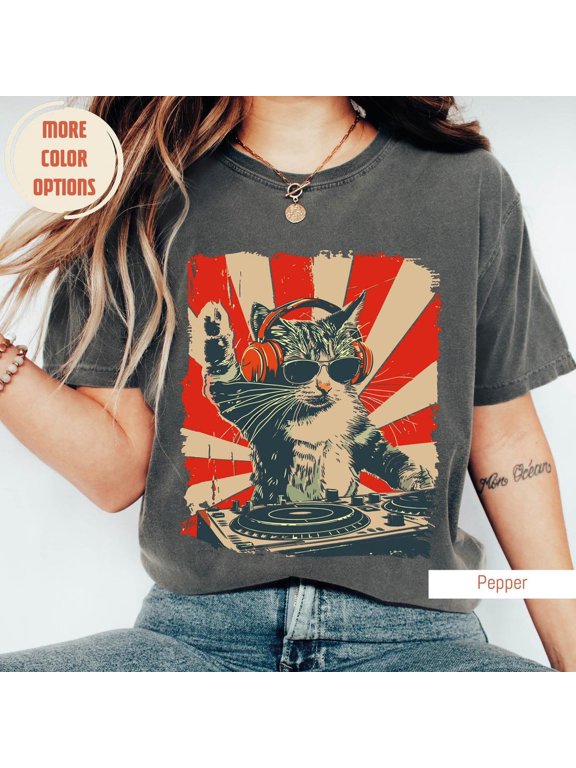 Cool DJ Cat Shirt Funny Cat with Headphones Stylish Cat Lovers Gift Unique DJ Cat Kitty T-shirt Trendy Graphic T-shirts