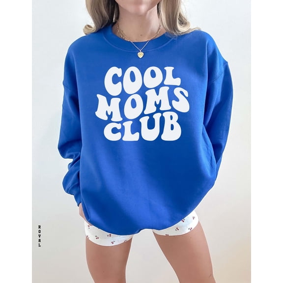 Cool Moms Club Sweatshirt, Trendy Mom Shirt, Cute Mother’s Day, Oversized Mom Tee, Stylish Mama Outfit, Casual Mom Apparel Tshirt All Size S-5XL