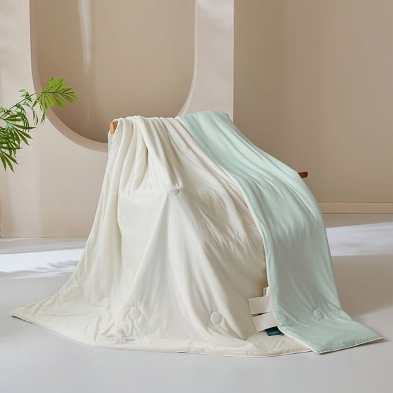 Cool Summer Quilt 59x79 Inches, Lightweight Thin Quilt for Single Bed, Breathable Polyester Cooling Blanket, Reversible Soft Summer Quilt for Dorm