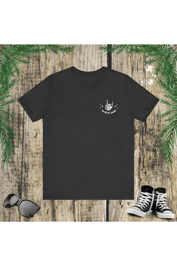 Cool Weird Aunt funny Auntie groovy Skeleton rock on hand Unisex T-shirt