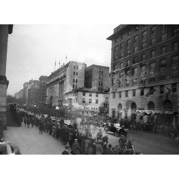 Coolidge Inauguration 1925. Npresident Calvin Coolidge'S Motorcade In Washington D.C. During His Inauguration.