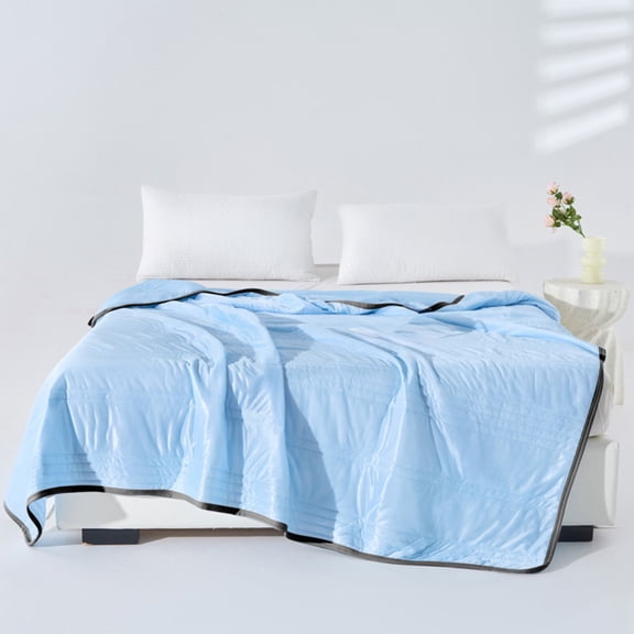 Cooling Blanket Lightweight Breathable Summer Blanket with Lace Trim, Soft Polyester Quilted Washable Twin Size for Hot Sleepers
