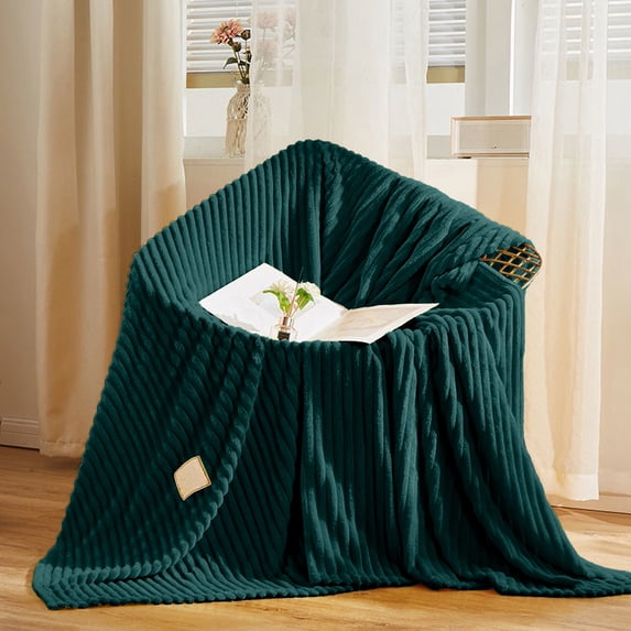Cooling Blanket, Summer Blanket, Lightweight Fleece Throw, Temperature Regulating Nap Blanket for Hot Sleepers, All Season Use, 1 Count
