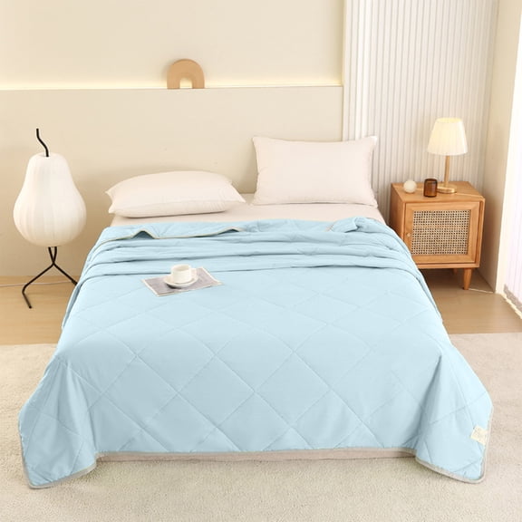 Cooling Blanket, Temperature Regulating Comforter, Breathable Lightweight Fabric for Enhanced Sleep Comfort, Ideal for Warm Seasons, Great for Warm Sleepers